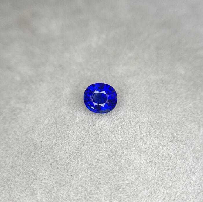 1.04 Carat Blue Sapphire