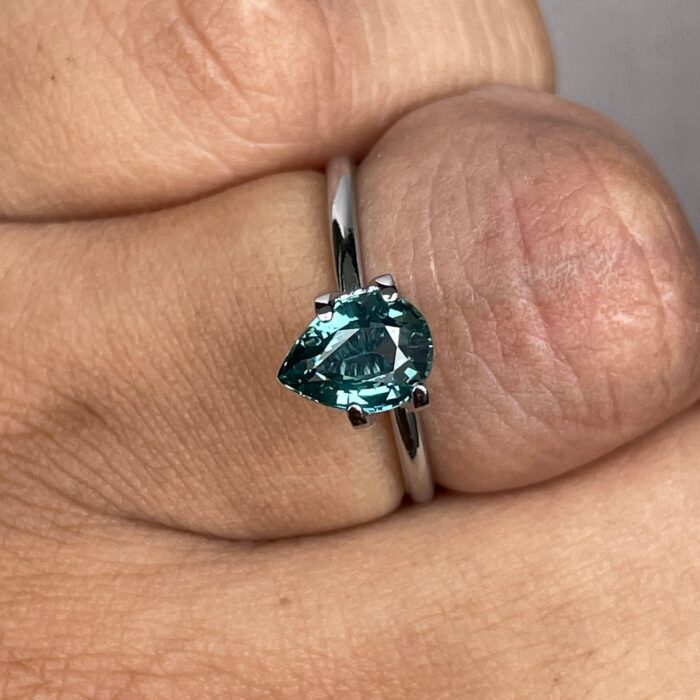 1.53 Carat Teal Sapphire Pear cut. VVS Clean - NASHGEMS