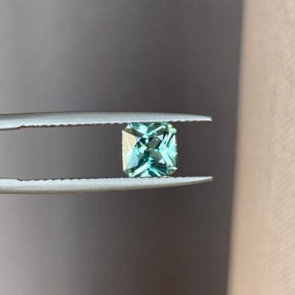 Natural Green Sapphire 1.16 crt Radiant Cut Corundum Wholesale Gem, Flawless faceted Loose Unmounted Gemstone, Vibrant Lustre and clarity