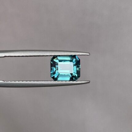 Teal sapphire, 2.00 crt Glacier Bay teal sapphire. Loose stone for ring making. Wedding Engagement Ring