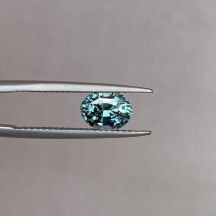 Teal sapphire, 1.68 crt