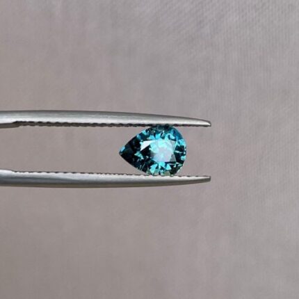 Captivating Teal sapphire, 1.13 crt lagoon Blue teal sapphire. Loose stone for ring making