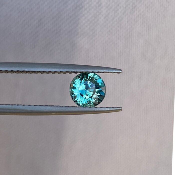 Northern Lights Green Sapphire 1.02 Carat - Stunning Green Sapphire at Nash Sapphire