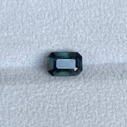 Natural Green Sapphire | Emerald Cut | 5.60 x 8.30 x 4.70mm| 2.26 Carat | heated Sapphire | Engagement Rings | Jewellery Making Gemstone