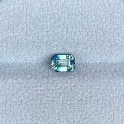 Natural Bi - Colour Sapphire 1.09 carats - NASHGEMS