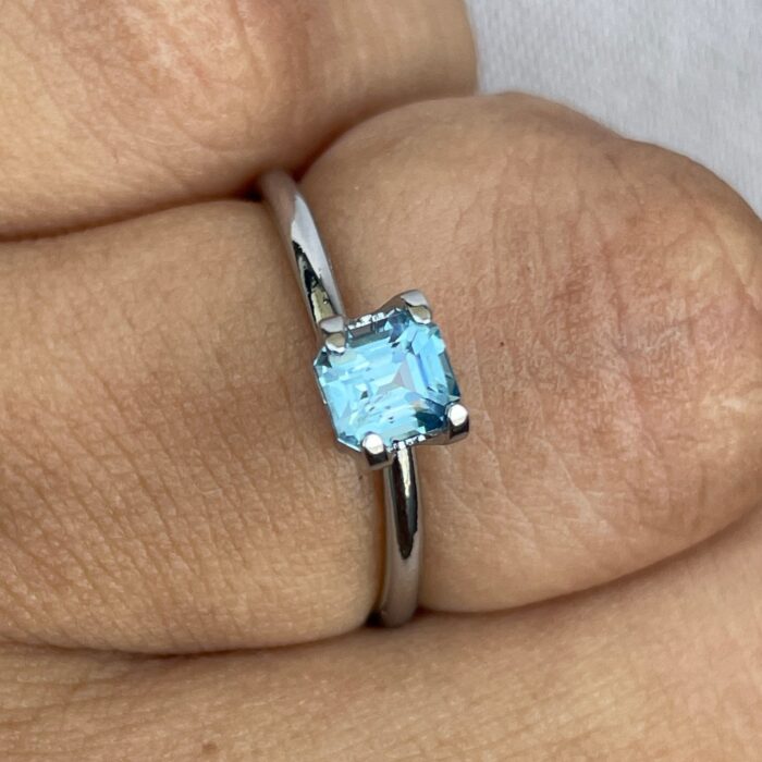 Teal sapphire | natural, bluish green, Emerald cut, VVS, 0.78ct, Madagascar - NASHGEMS