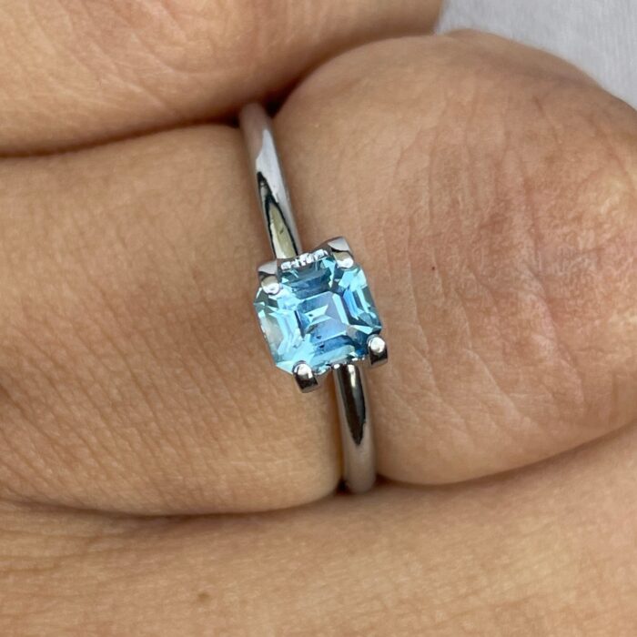 Teal sapphire | natural, bluish green, Emerald cut, VVS, 0.78ct, Madagascar - NASHGEMS