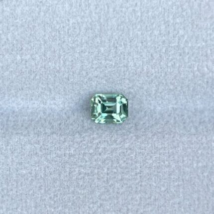 4.40 x 5.60mm Mint Green Sapphire 0.98ct