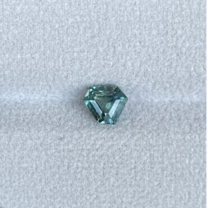1.55 ct Certified Natural Green Sapphire