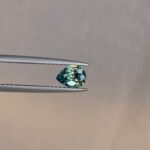 Bicolor Sapphire 0.83 ct / Pear Parti Sapphire / Engagement Ring - Teal Sapphire / Multi Color Sapphire / Unheated