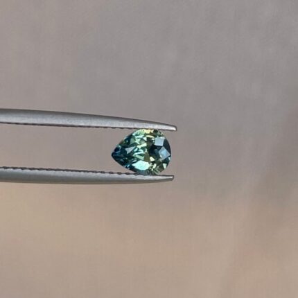 Bicolor Sapphire 0.83 ct / Pear Parti Sapphire / Engagement Ring - Teal Sapphire / Multi Color Sapphire / Unheated