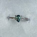 Bicolor Sapphire 0.83 ct / Pear Parti Sapphire / Engagement Ring - Teal Sapphire / Multi Color Sapphire / Unheated