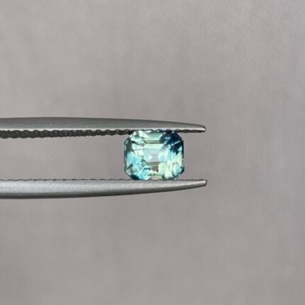 Yellowish Green Sapphire 1.12 crt - NASHGEMS