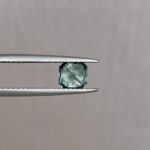 0.99 carat Teal sapphire - Image 3