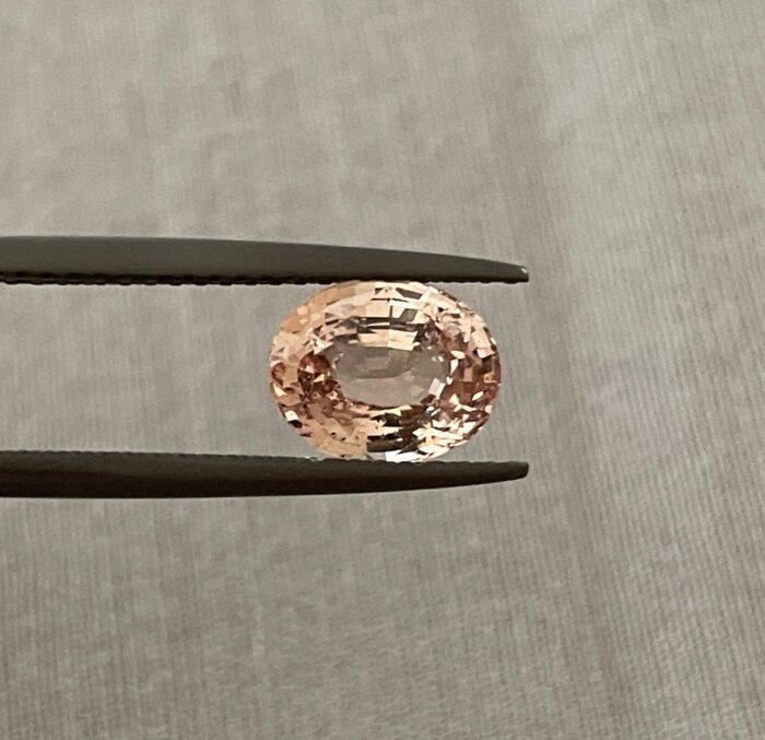 2.02 crt Peach Sapphire/ pinkish peach sapphire/ apricot sapphire/ champagne sapphire Engagement Ring/ sapphire ring/ custom ring/ sapphire