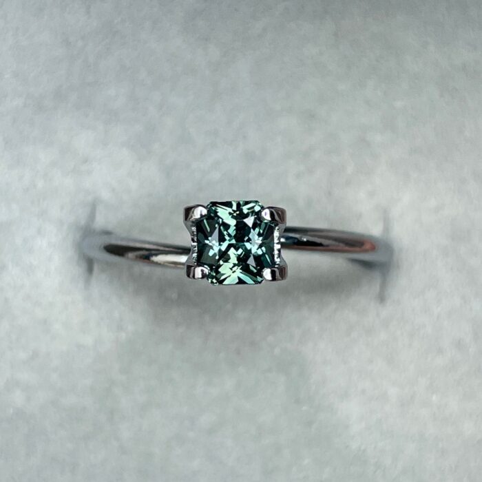 Greenish blue sapphire, 0.79 crt.