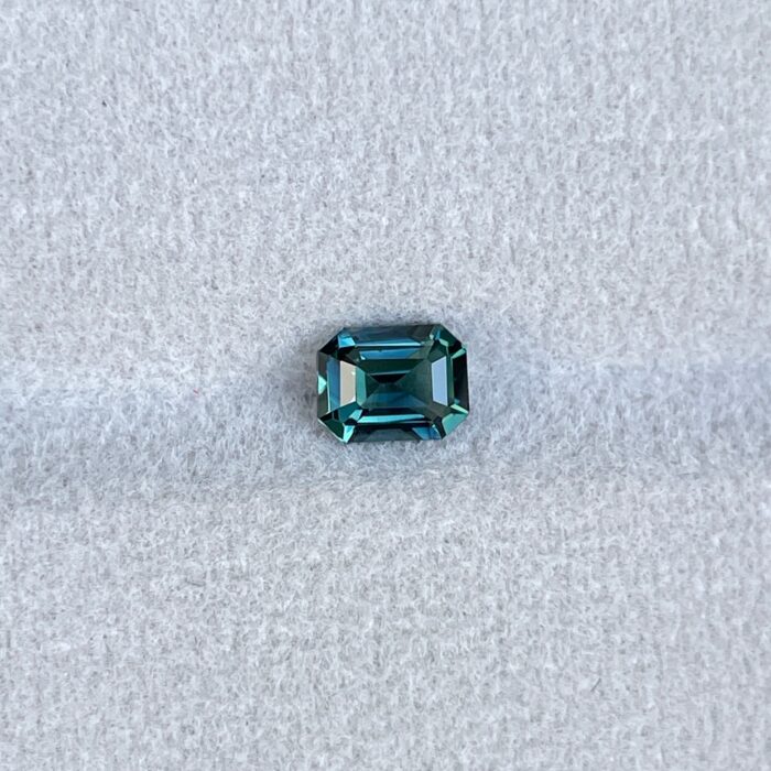 Teal Sapphire 1.02 Ct, Natural Teal Sapphire